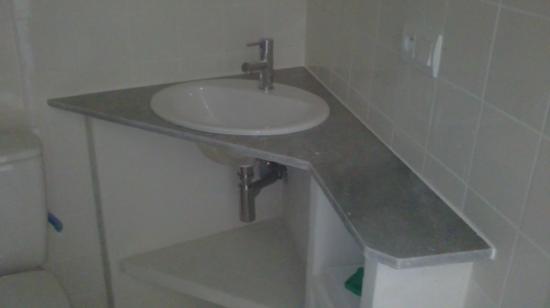 plan du lave-mains salle de bains étage